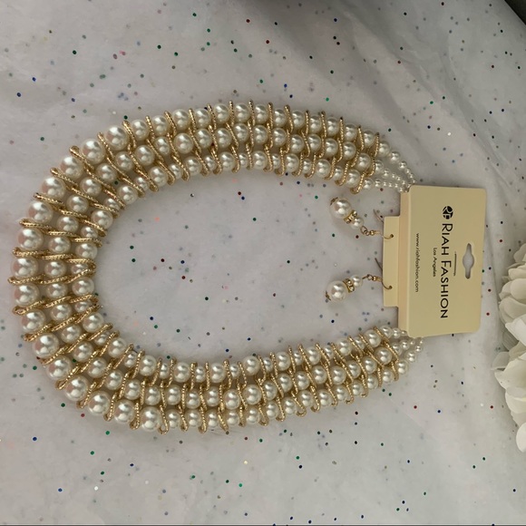 New simulated pearls necklace set - Picture 4 of 7